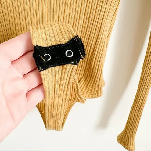 May pink Marigold Yellow Ribber Puff Sleeve Bodysuit Sz Medium