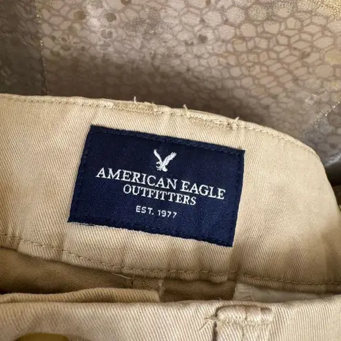 American Eagle Y2K 2000s  Outfitters Low Rise Shortie Khaki Shorts Size 6