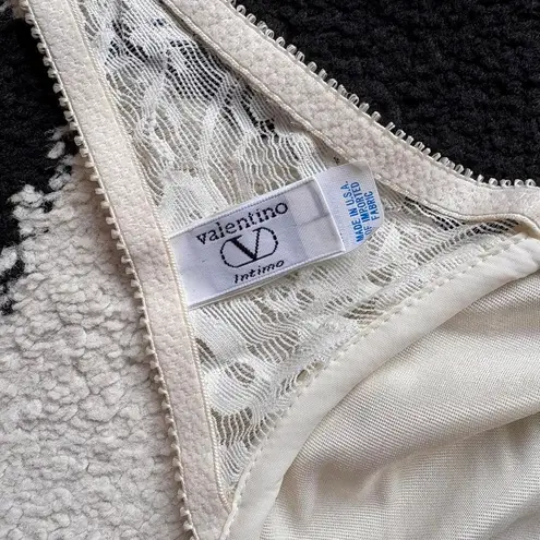 Valentino Garavani NWT Vintage Valentino Intimo White Satin Bra 36B