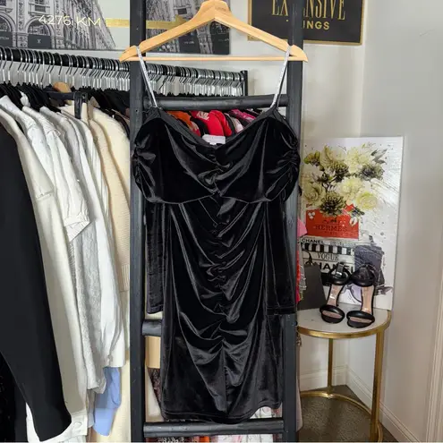 Miss Circle Ashton Black Off Shoulder Velvet Long Sleeve Ruched Bodycon Dress XS