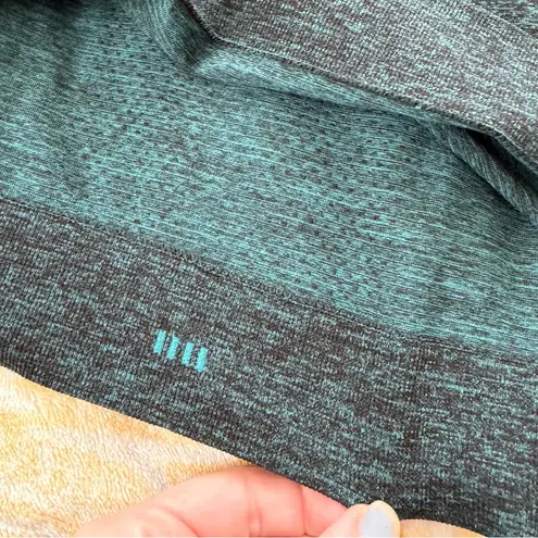 Lululemon  Relaxed Swiftly Long Sleeve Shirt size 10 - Image 3