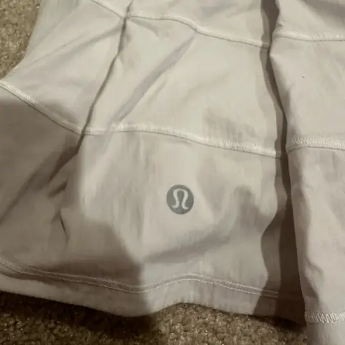 Lululemon  pace rival skirt