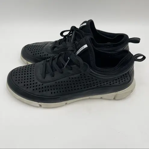 Ecco Women's Intrinsic Sneaker Pull On Black Perforated Shoes Lace SZ 40 (9-9.5)