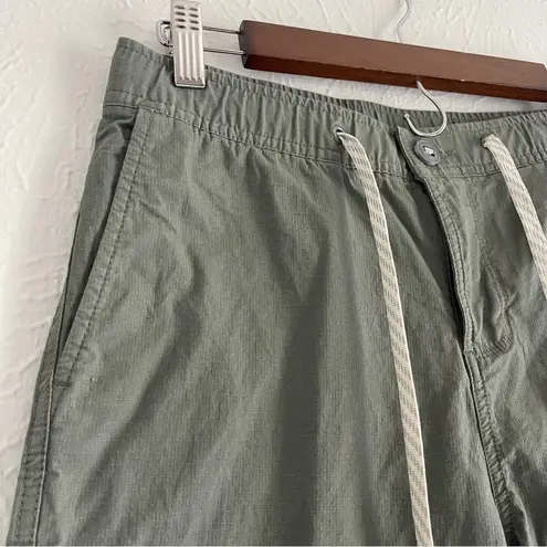 Vuori Women's Ripstop Wide Leg Pants Size Small Army Green