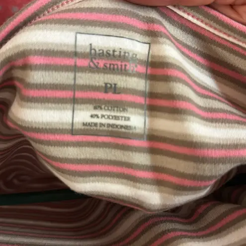 Hasting & Smith Relaxed Pink, Tan, Brown and White Short Sleeve Tee. Petite Lg