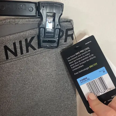 Nike  Pro Cool Dri-fit training mesh inset athletic cropped leggings grey size M