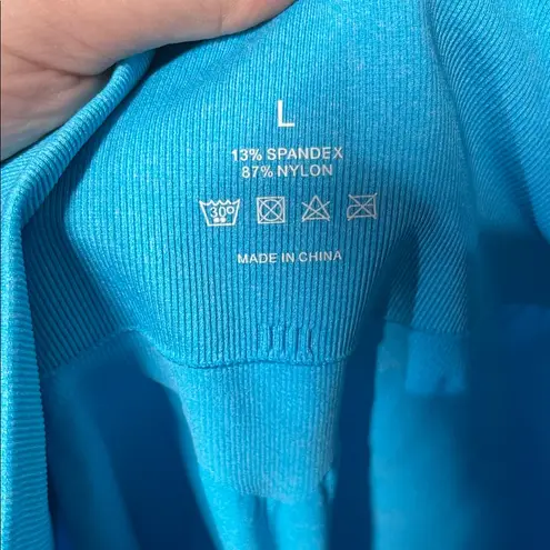 NVGTN  WOMENS BLUE SEAMLESS COMPRESSION ATHLETIC SHORTS LARGE