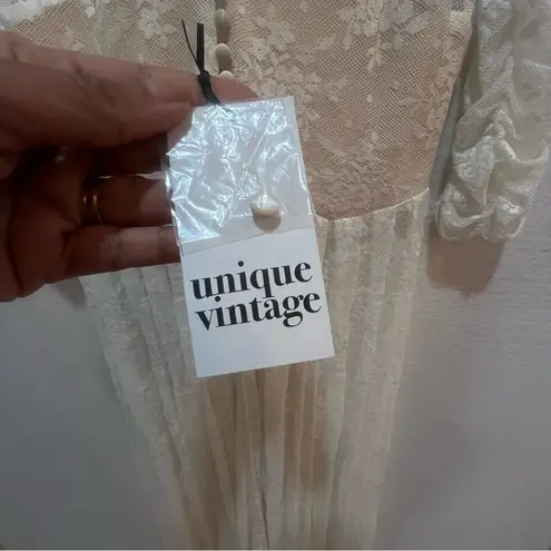 Unique Vintage NWT Lace Ivory Maxi with Bishop Sleeves deep plunge Sz L Fairy