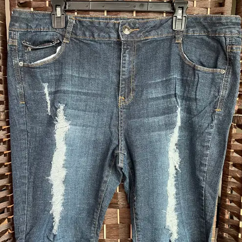 c'est toi Distressed Jeans