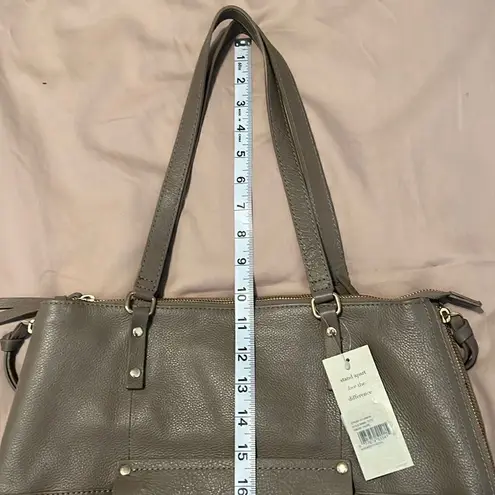 Kooba NWT large roomy lots of pockets expandable zip close satchel in taupe - Image 2