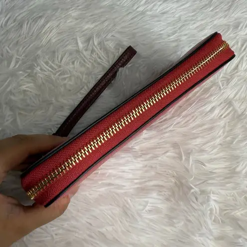 Coach  Long Zip Around Wallet With Horse And Carriage