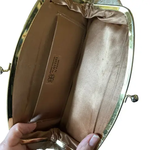 VTG Avon Kadin Gold Shimmer Floral Clutch Handbag Top Snap Satin Lining 10X5”