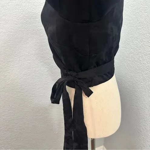 WAYF Size M Black Floral Jacquard Elegant Silky Cropped Classic Wrap Top Date
