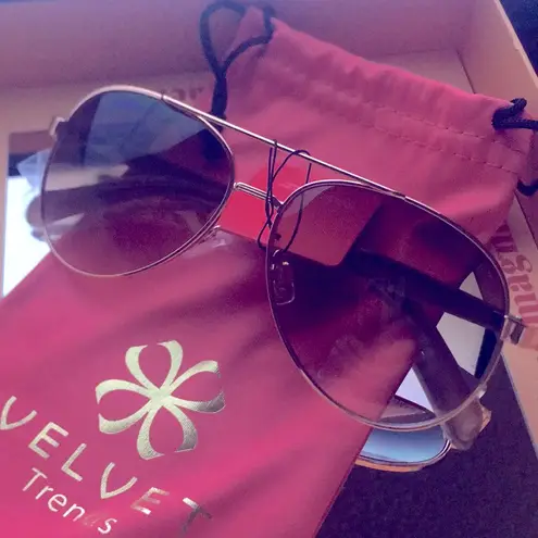 New Velvet Trends Rose Gold Wire Aviator Frame Sunglasses