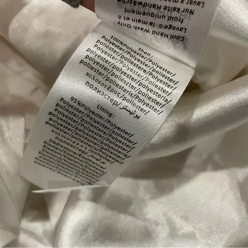 Chi Chi London Nelley Embroidered Jacquard Dress 4