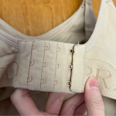 Kindred Bravely Sublime Hands Free Pumping & Nursing Bra in Beige Size Medium