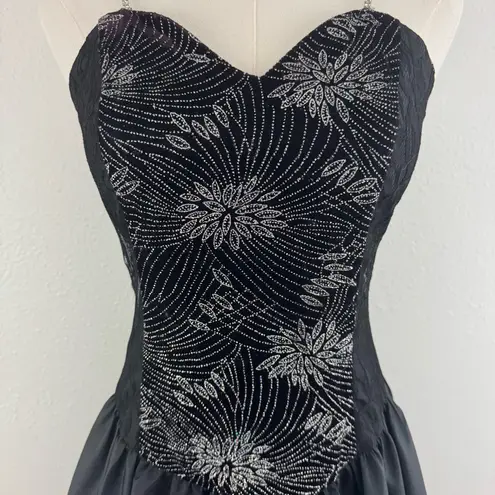 Vintage 90s Black Velvet Silver Floral Glitter Formal Homecoming Mini Dress Size M