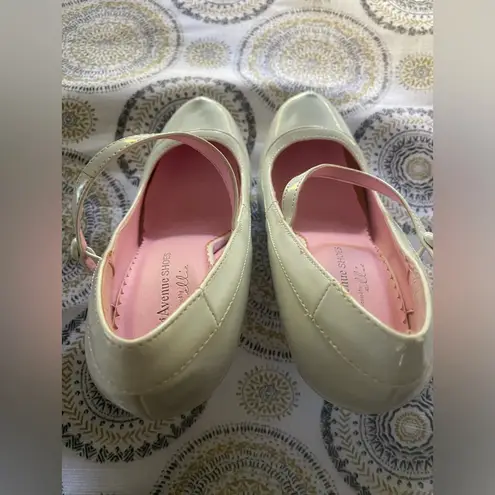 Leg Avenue Shoes By Ellie White Baby Doll Heels Size 8 New With Box