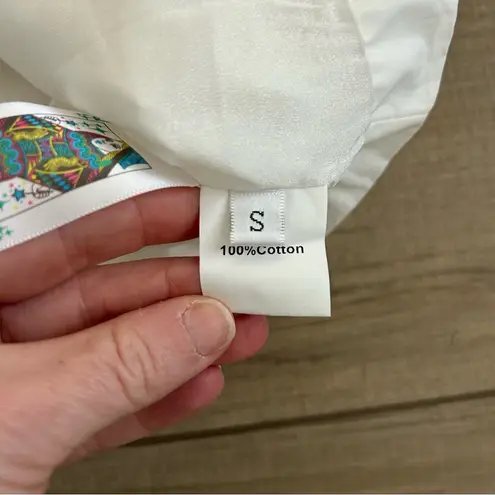 Queen of Sparkles White Puffed Sleeve Red Rhinestone Sunburst Sparkle Top S