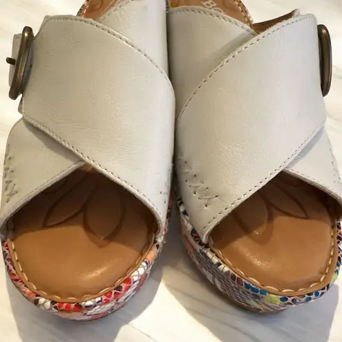 Born Curstyn White Leather Floral Mosaic Platform Wedge Mule Shoe Size 8M Women