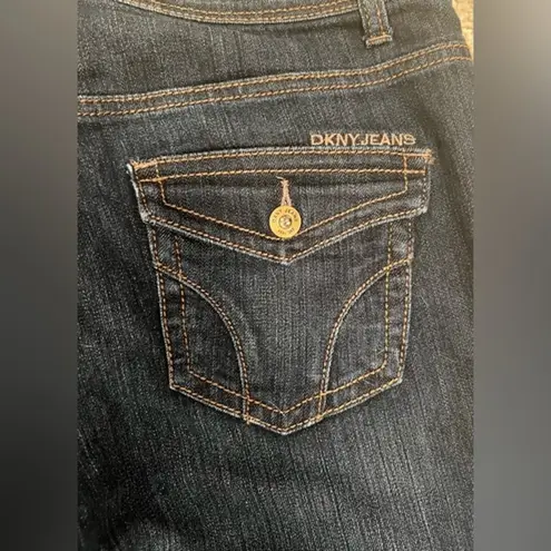 DKNY  bootcut jeans size 6‎