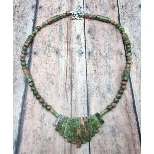 None Artisan Boho Unakite Natural Stone Beaded Collar Bib Necklace Toggle Clasp 18"