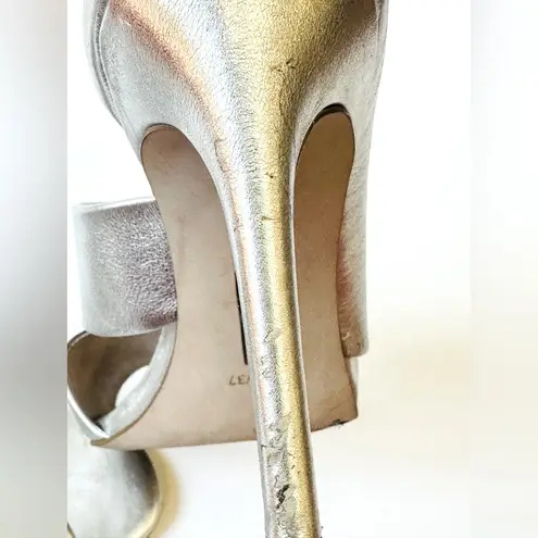 Louise et Cie  Halloway Metallic Sterling Silver Crossover Sandal Shoe Heel 6.5