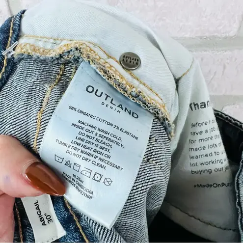 Outland Denim NWT High Rise Slim Tapered Jeans in Dakota Wash Size 24 Blue