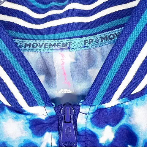 Free People NWT  Movement Top Speed Water-Resistant Jacket M Blue