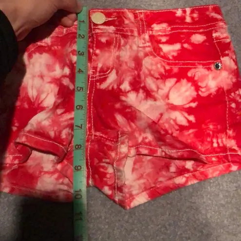 Wall Flower  tie dye red shorts size 5