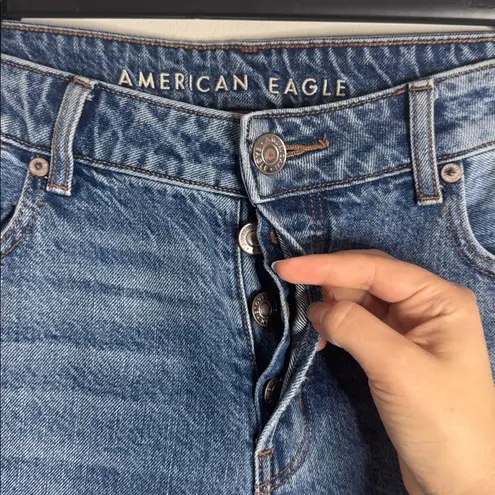 American Eagle  Outfitters Tomgirl Light Blue Distressed Rigid Denim Jeans sz 10