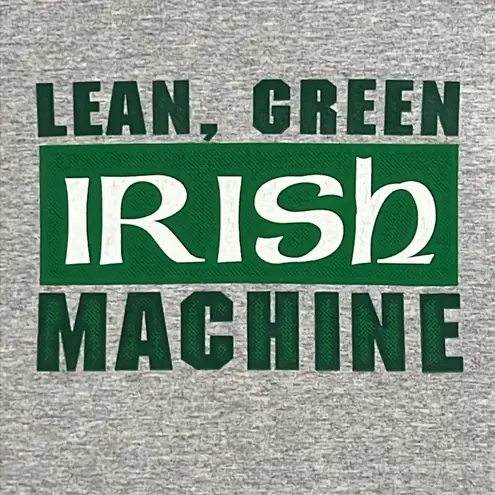 Hanes  Lean Green Irish Machine Graphic Tee Size Large