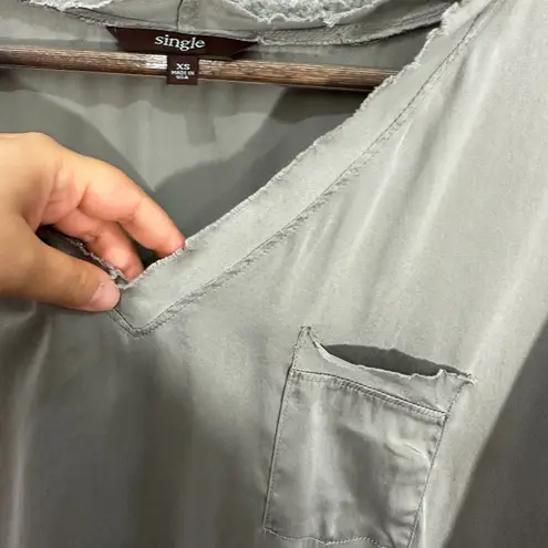 Single XS Gray 100% Silk Top Minimalist Quiet Luxury Raw Edge Capsule Luxe Basic Silver Size 0