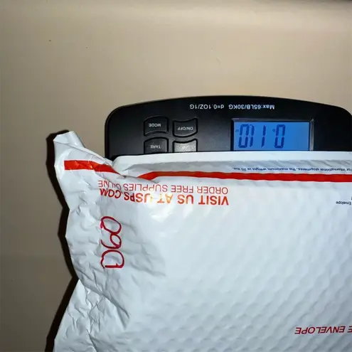 Salvatore Ferragamo Salvatore Ferragamo Women's Red Ribbed Pointed Toe Ballet Flats Size 8 Narrow