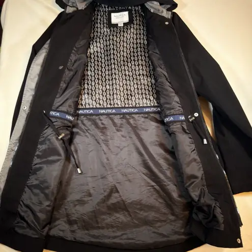 Nautica  Womens Coat Black Large Front Zip Hooded Lined Wind Water Resistant