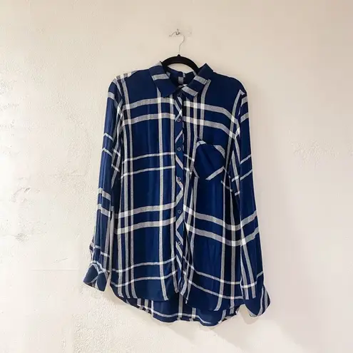 Rails Hunter Plaid Button Down Shirt in Navy Blue White Medium