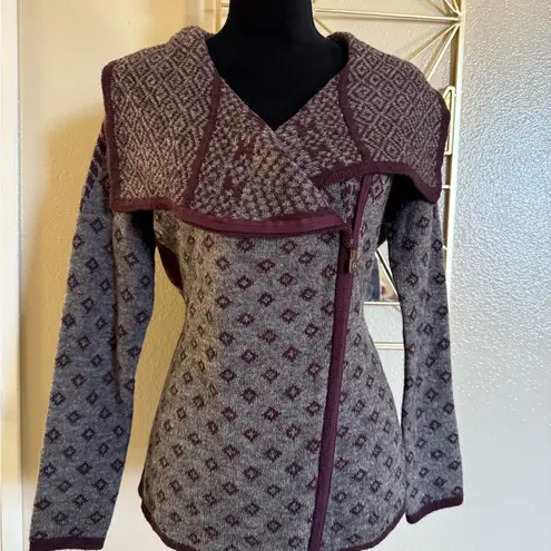 Royal Robbins Gray and Burgundy Cowl Neck Sweater