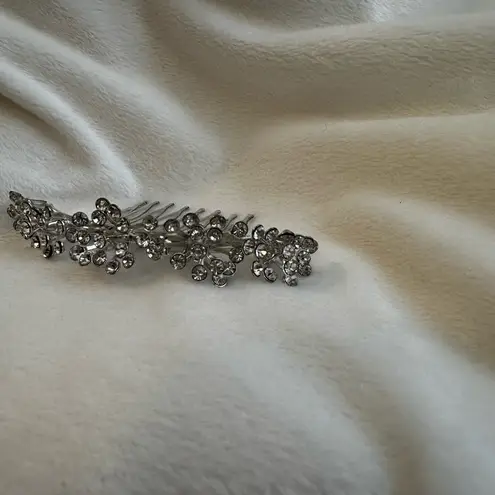 Rhinestone Hair Comb Event Accessory Silver