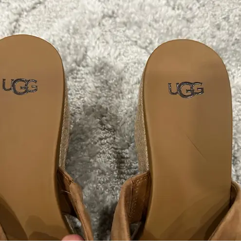 UGG  Niyomee Tan Wedge Sandal Slide US 10
