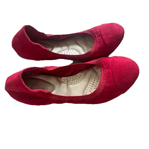 Dexflex Comfort Ballet Flats Women's 6.5 Red Suede