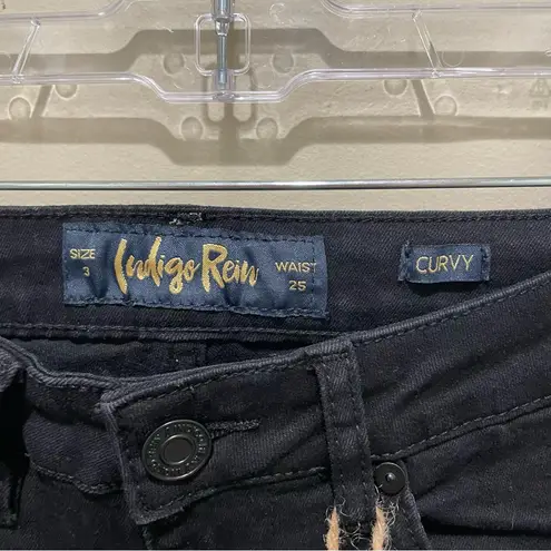 Indigo Rein  Curvy Fit High Rise Distressed Black Crop Jeans Women’s Size 3 / 25