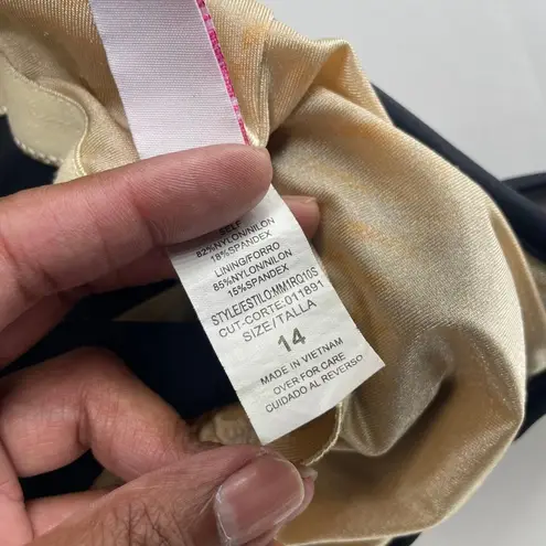 Rose Marie Reid Black White Floral Triple Ruffle One