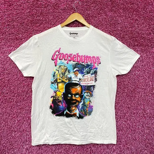 Goosebumps RL Stine Horror Series Cover Art Collage Tee L