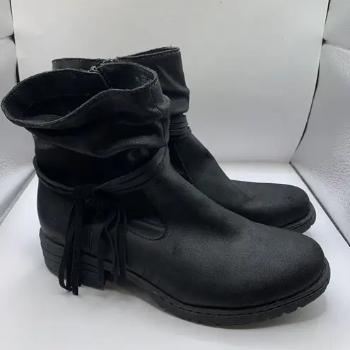 b.o.c. Womens Ankle Boot Black Suede Side Zip Strap & Knot Accent Round Toe 8M Size 8