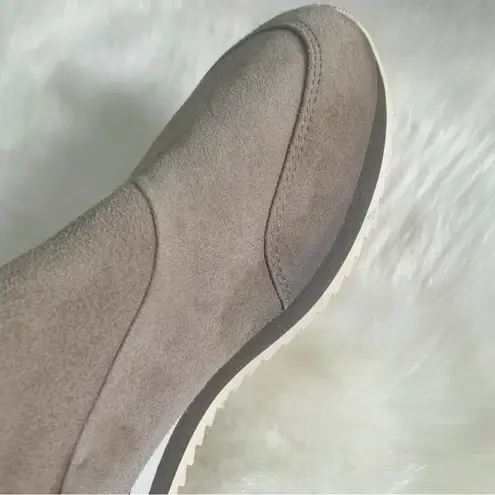 Johnston & Murphy Jody Slip On Leather Sneaker 8