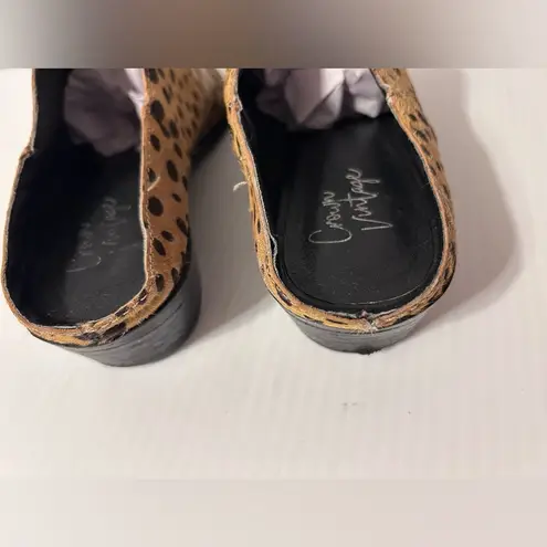 Crown Vintage Cow Hair upper pointy toe slip on mule shoes size 6.5 M Black