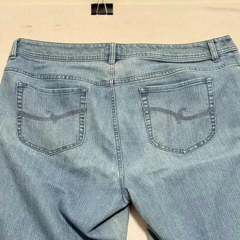 Chicos Womens Demin Jeans Size 3/16 Straight Leg Y2K Light Wash Blue