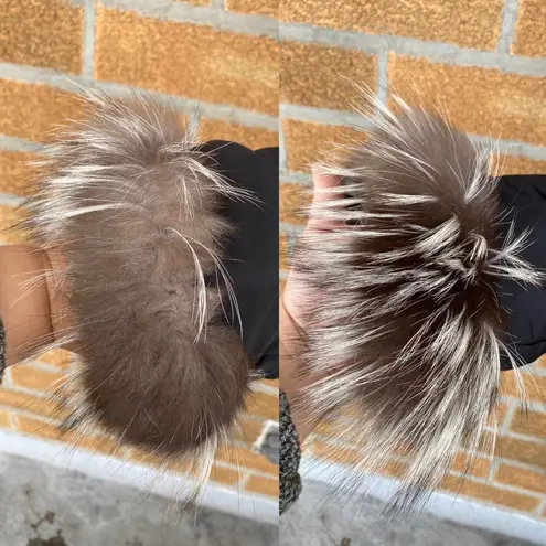 Authentic postcard fox fur jacket size 8 Black