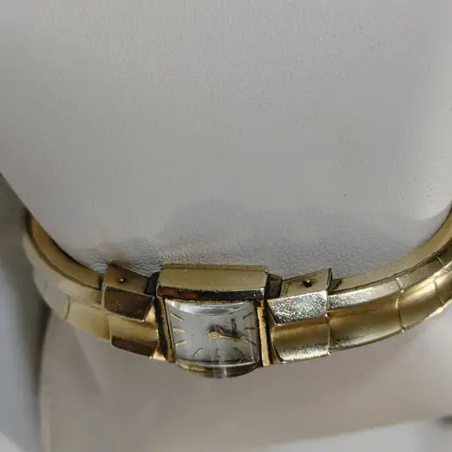 Wittnauer Watch 10K GF Gold Filled Wind Up Vintage Cuff Bracelet Chain Clasp