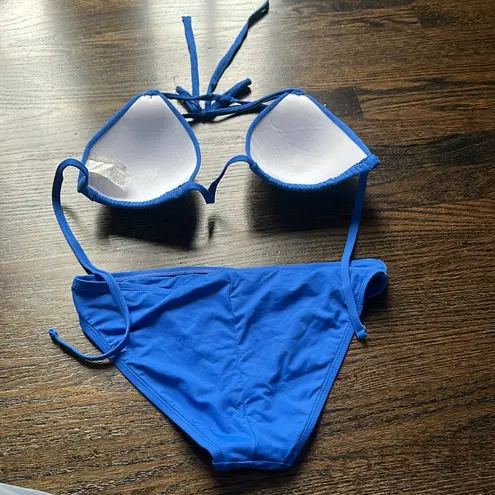 La Blanca Island Goddess Halter
Triangle Top - Sapphire